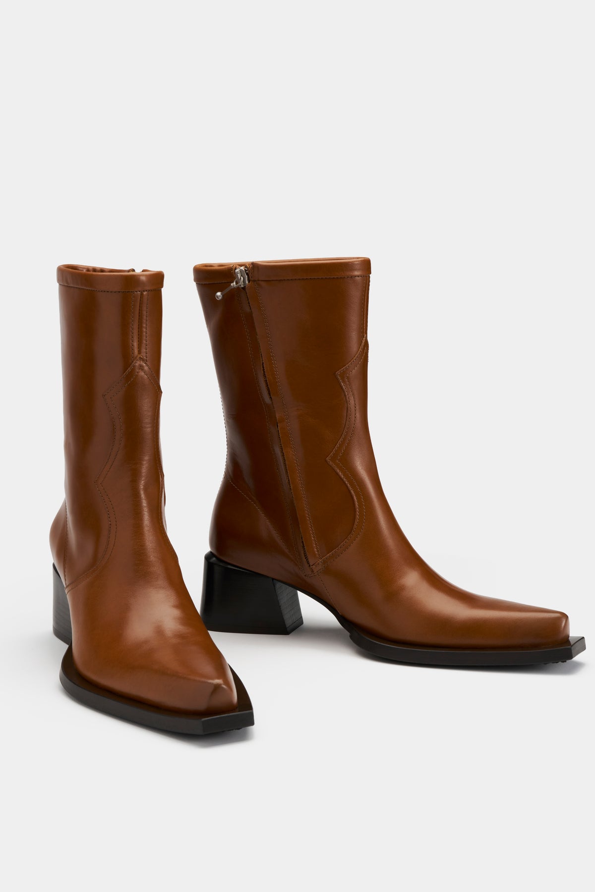 Rari Saddle Leather