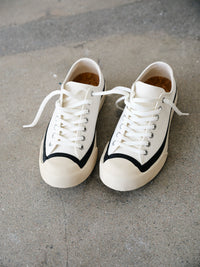 Stereo Off-White Canvas