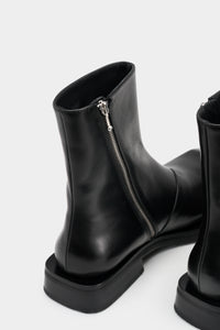 Piston Black Leather