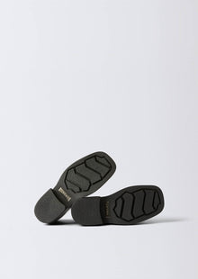 Savoy CT Black Leather